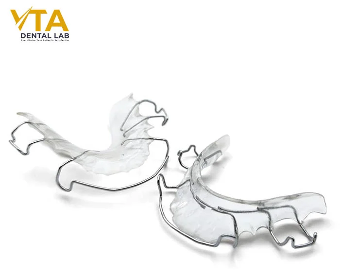 Harley Retainer with polished metal clasps